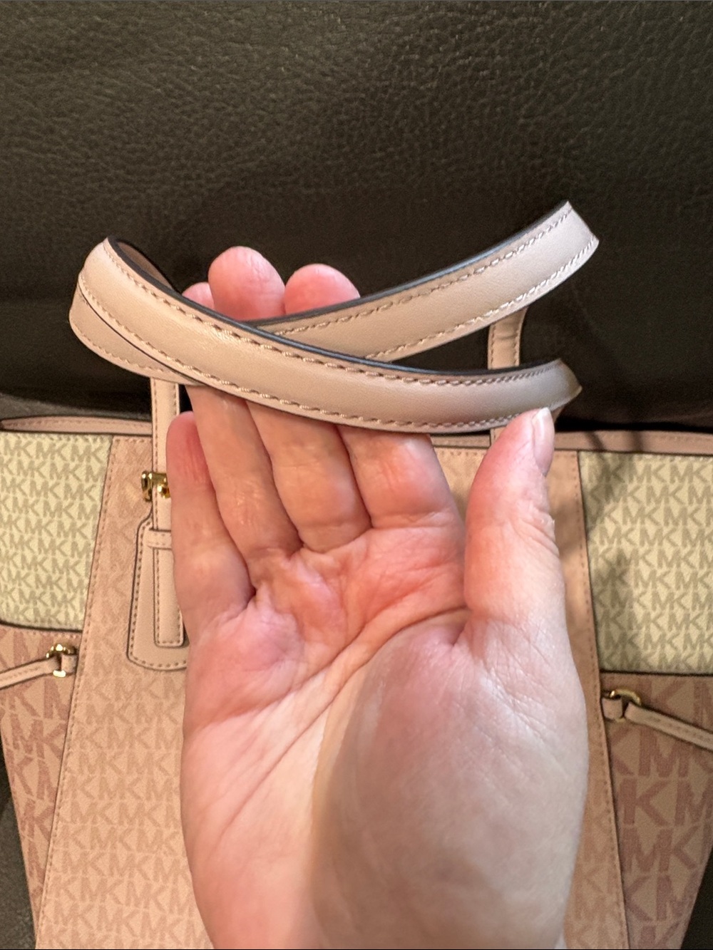 Michael Kors blush multi large tote - Picture 4 of 13